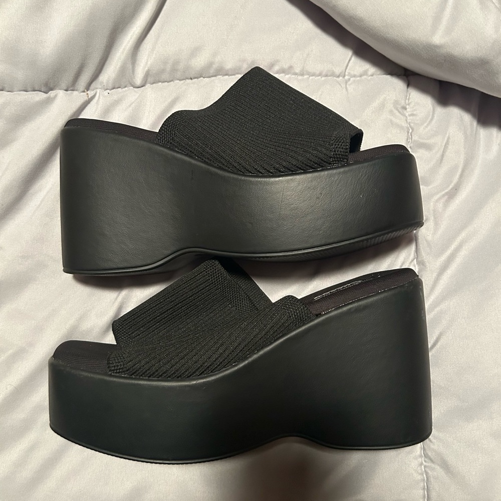 Cuccoo platform shoes